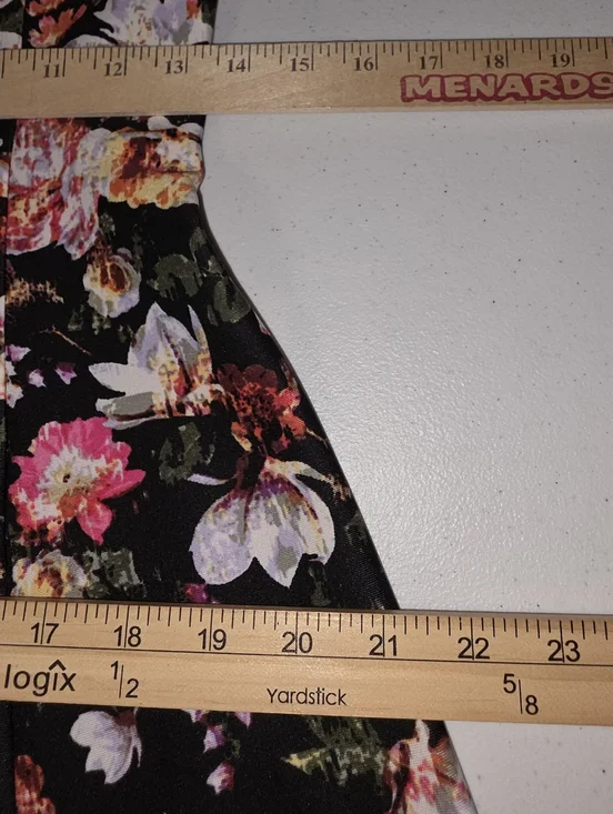 Jessica Simpson Black Floral V-Neck A-Line Flirty Pink & White Blooms Size 4 - Picture 16 of 16